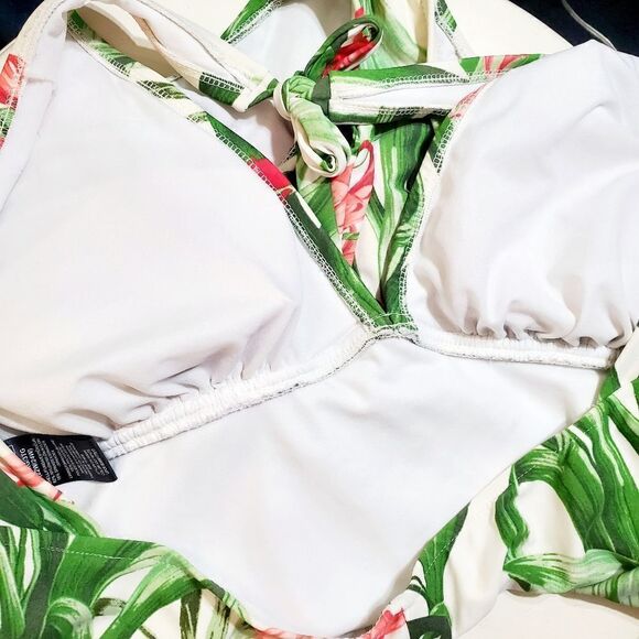 Catalina Floral Print One Piece Swimsuit Size 3X (22W/24W) - Picture 7 of 9